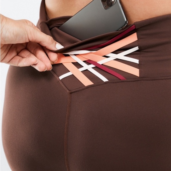 Fabletics- Boost PowerHold® High-Waisted 7/8 Legging - Brown - 3x - Picture 2 of 4
